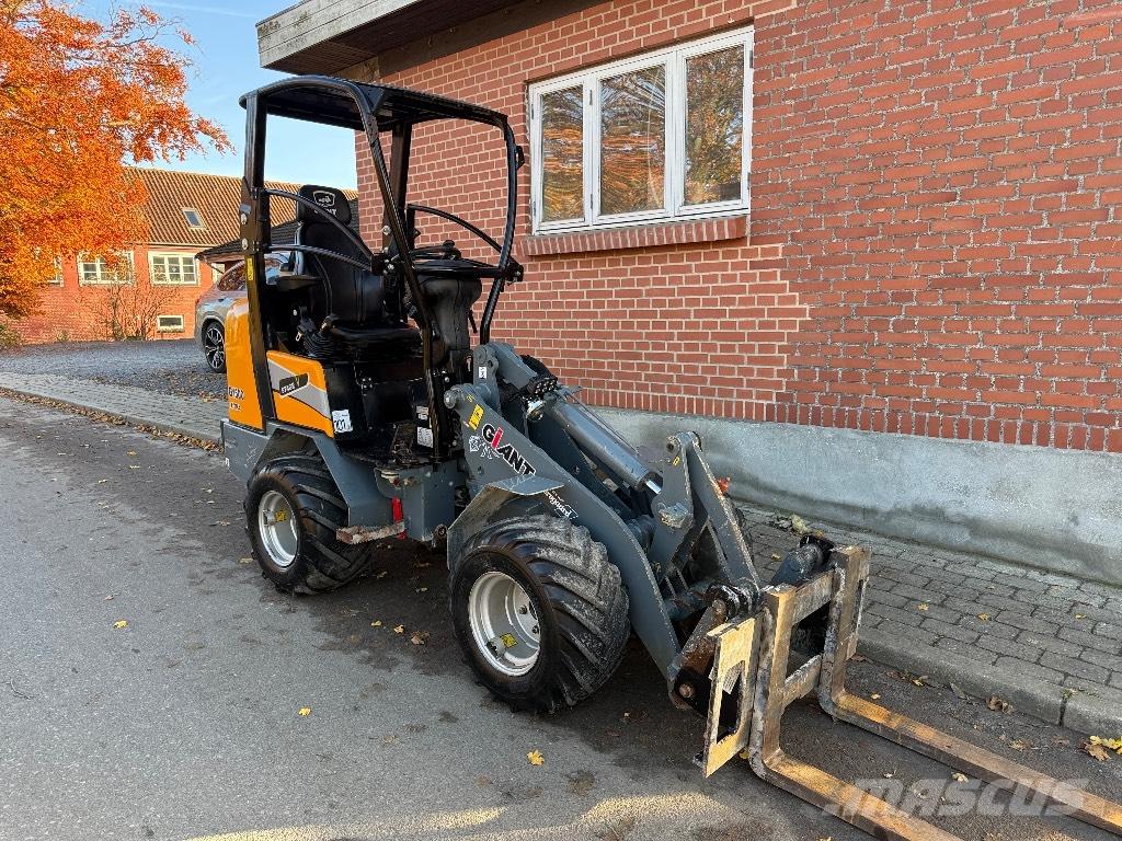 GiANT G 1500 X-tra Minilader