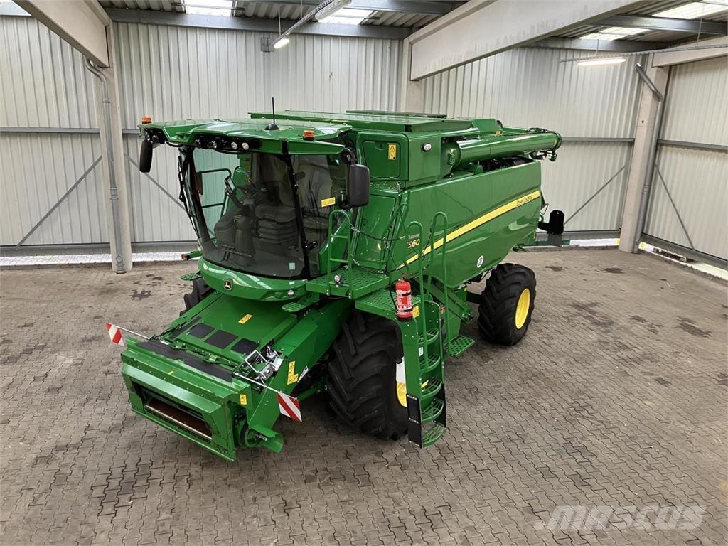 John Deere T560 Mähdrescher