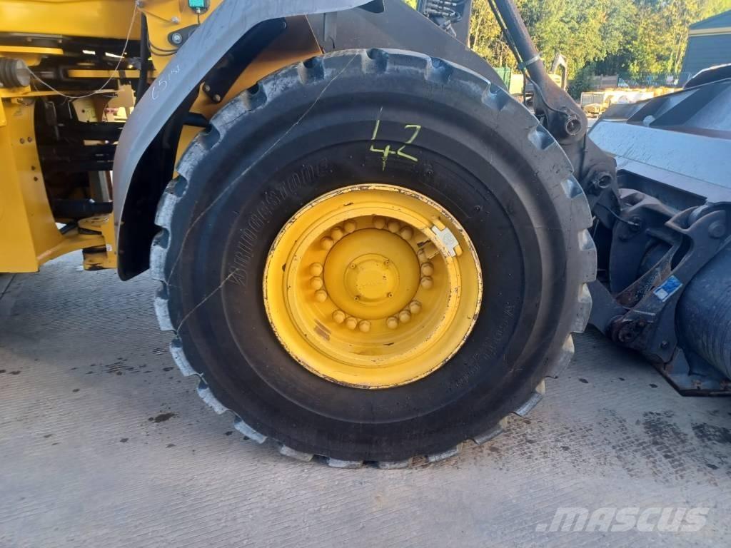 Volvo L120H Radlader