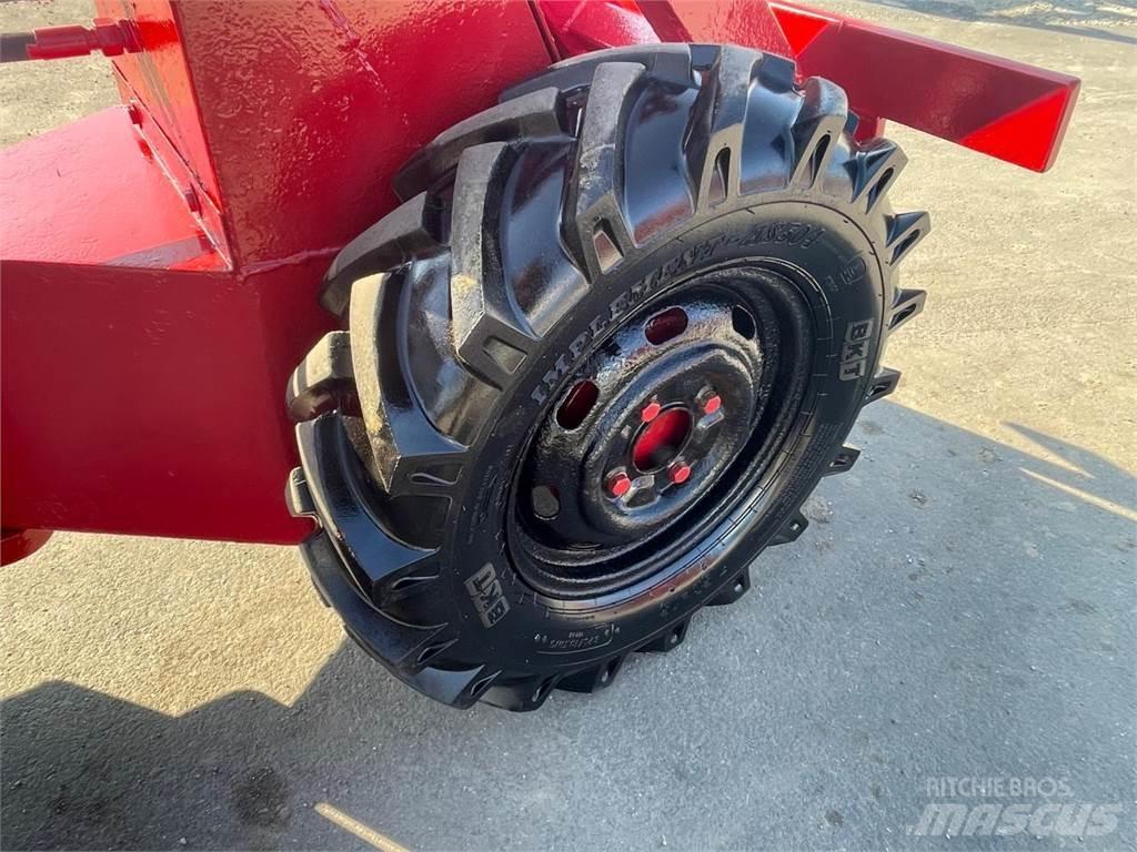 Weidemann 1302 Minilader