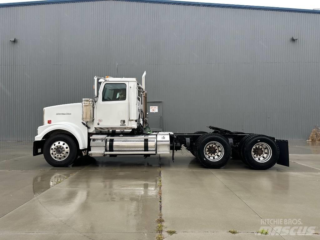 Western Star 4900 SF Sattelzugmaschinen