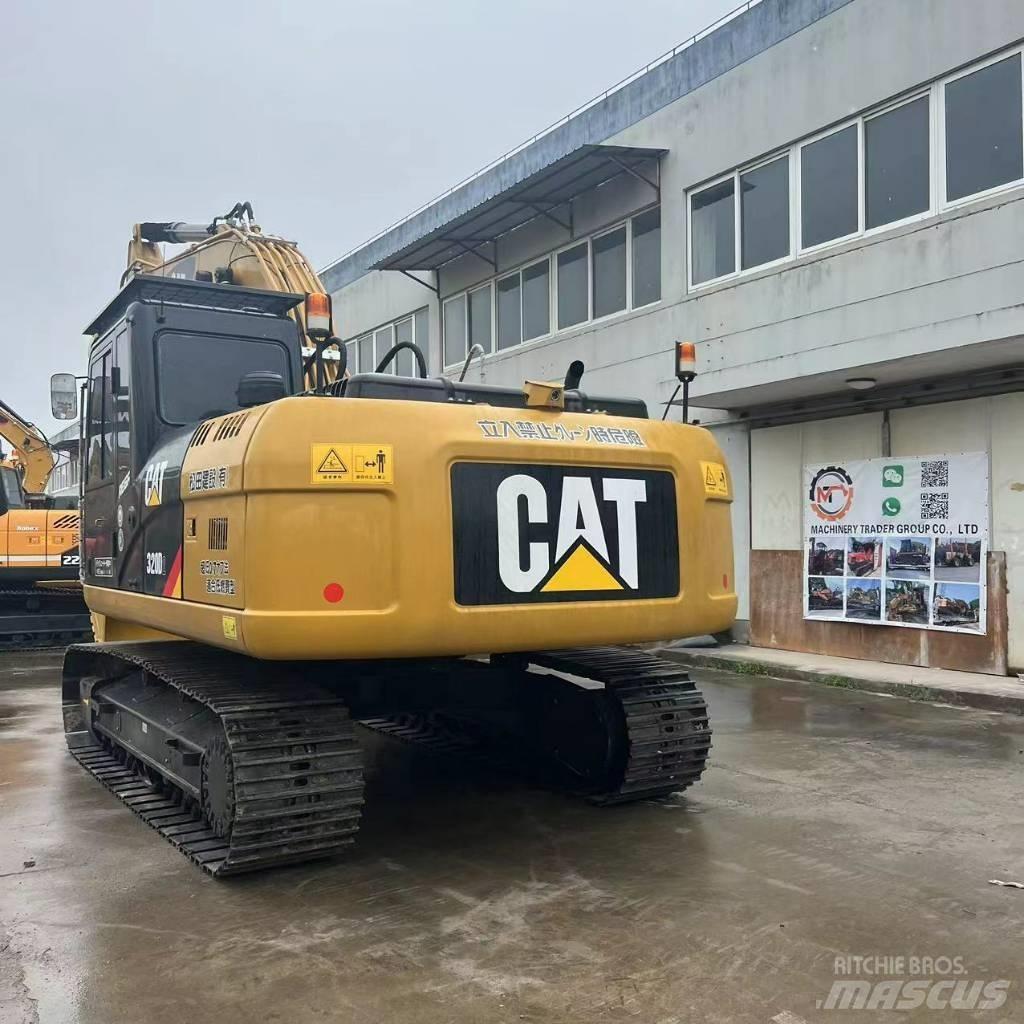 CAT 320D2 Midibagger  7t - 12t
