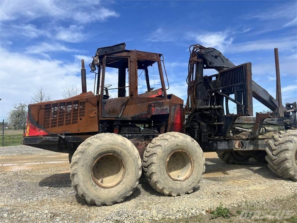 Komatsu 890.3 Harvester