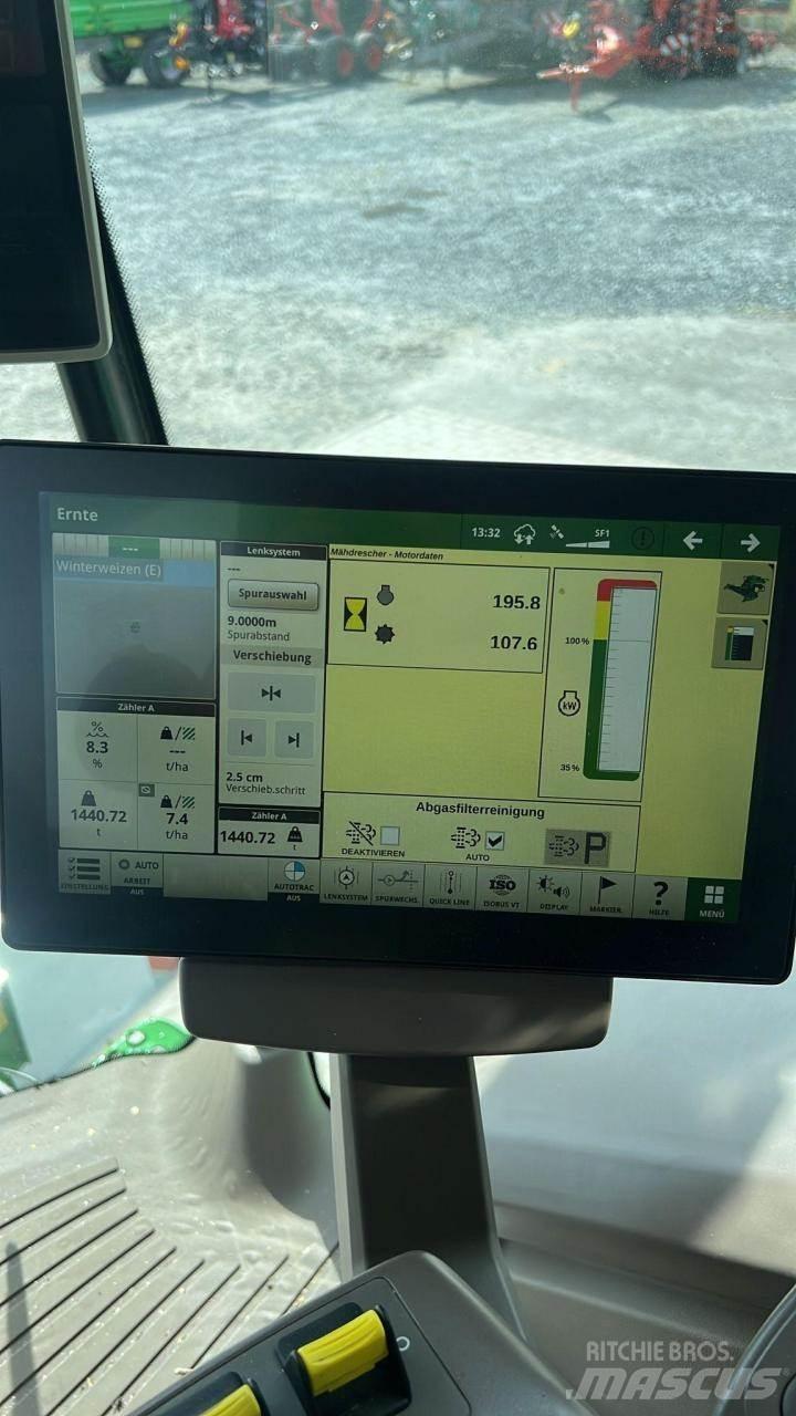 John Deere T670 Mähdrescher
