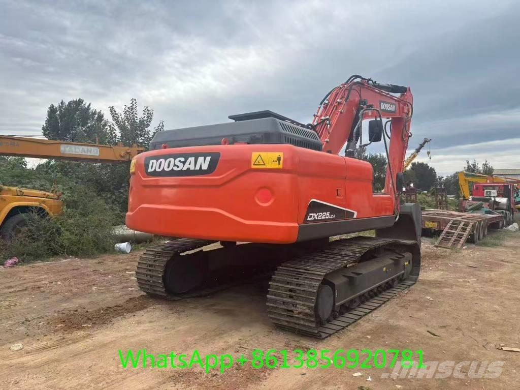 Doosan DX 225 Raupenbagger