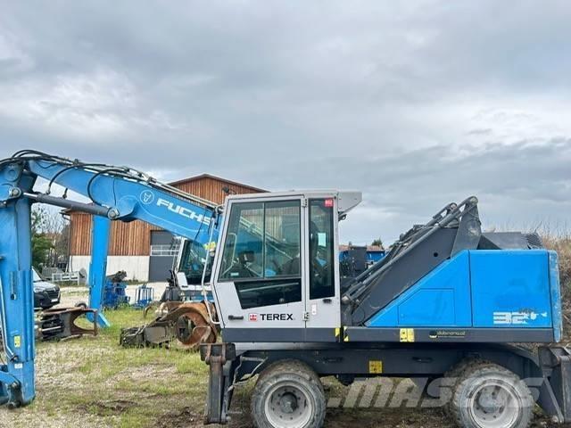 Fuchs MHL 320 Materialumschlag