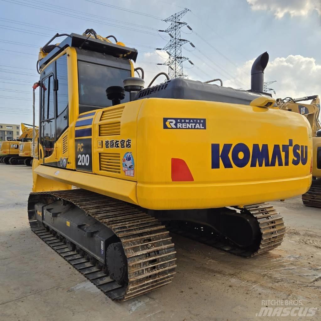 Komatsu PC 200-8 Raupenbagger