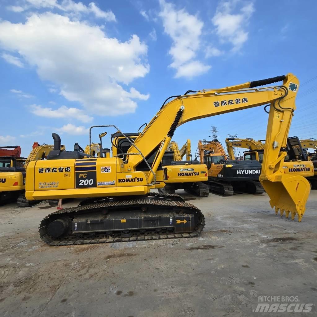 Komatsu PC 200-8 Raupenbagger