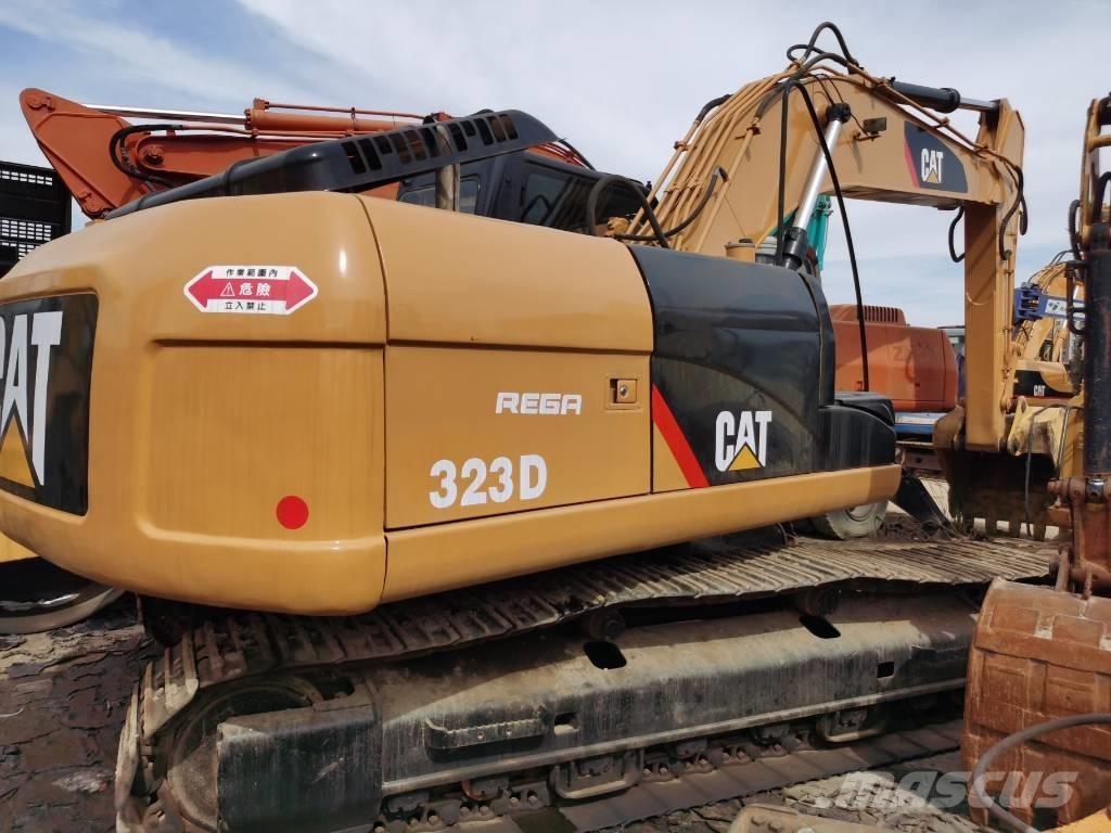 CAT 323D Raupenbagger