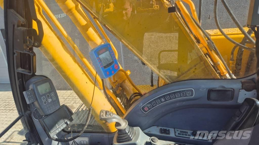 JCB JS 220 LC Raupenbagger