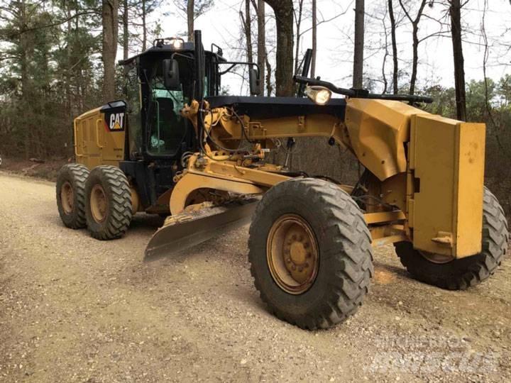 CAT 12M2 Grader