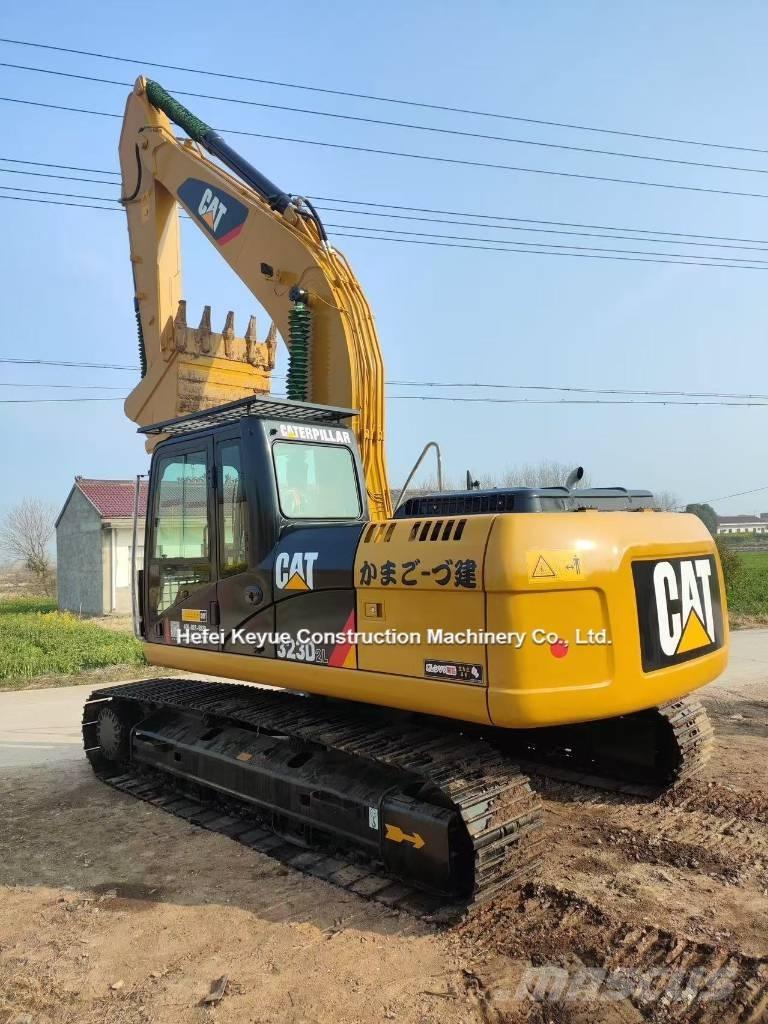CAT 323 Raupenbagger