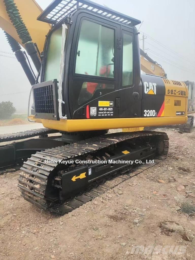 CAT 323 Raupenbagger