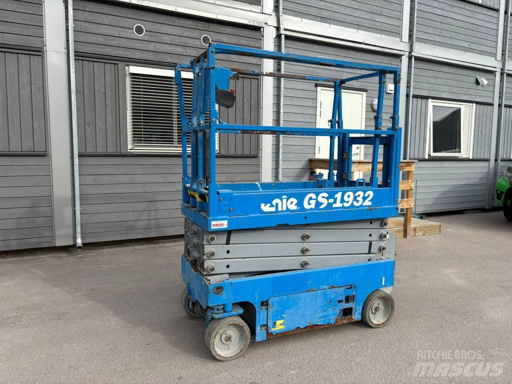!SOLD! Genie GS 1932 Scheren-Arbeitsbühnen