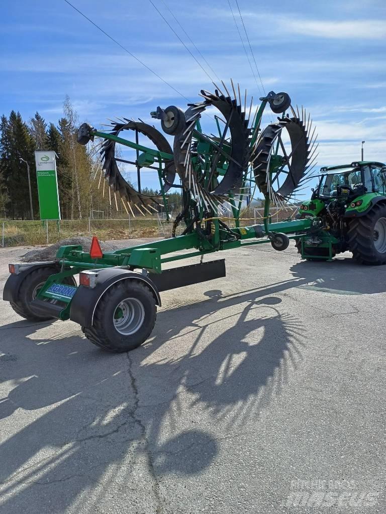 Agronic WRT 900 Schwader