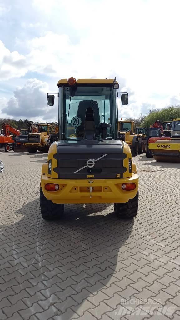 Volvo L 30 G Radlader