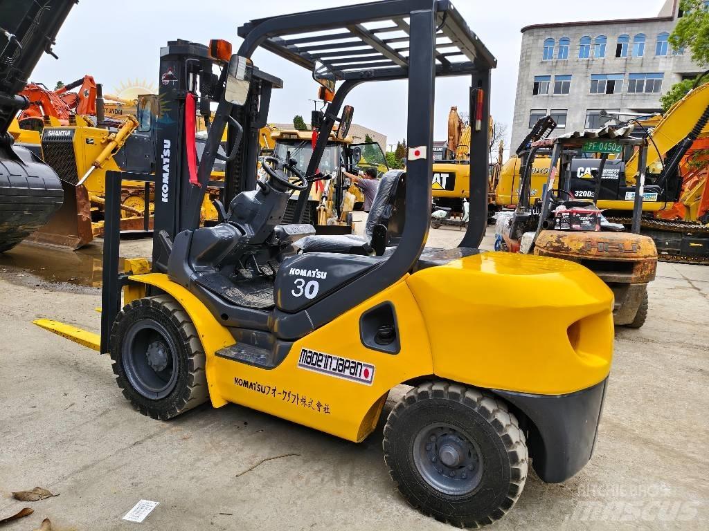 Komatsu FD 30 T-16 Dieselstapler