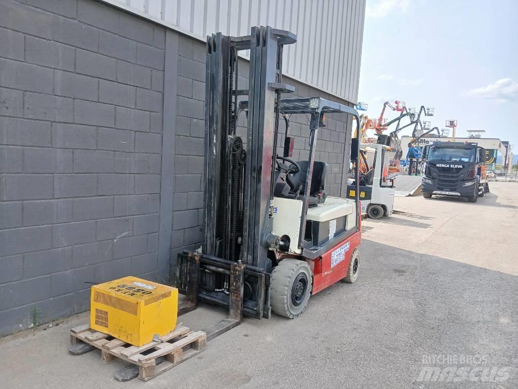 Nissan Q02 L 25 CU Elektrostapler