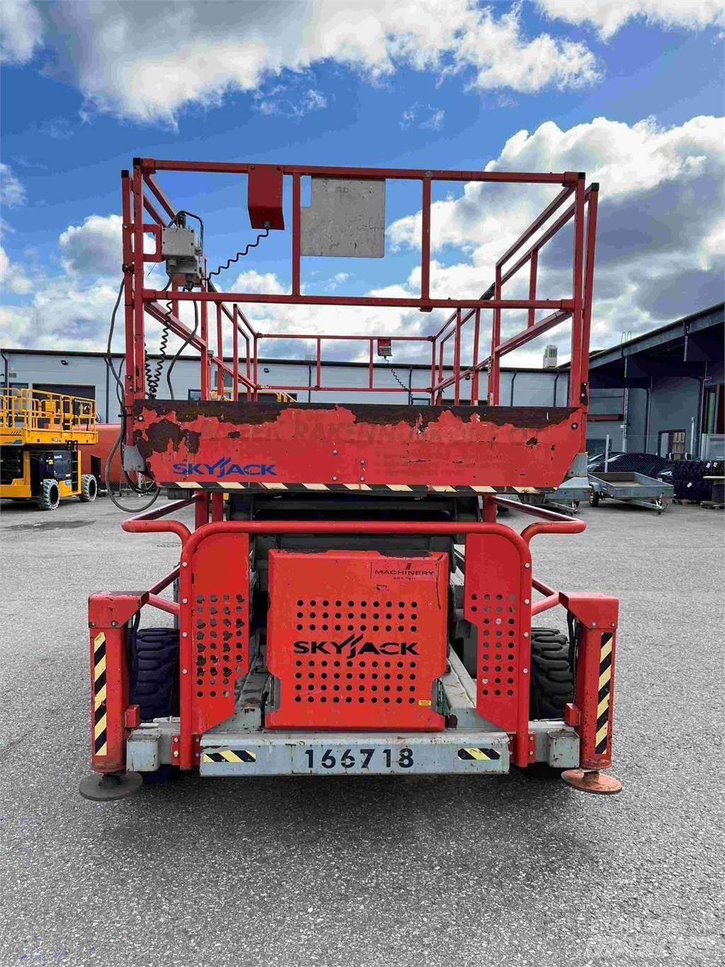 SkyJack SJ 9241 Scheren-Arbeitsbühnen