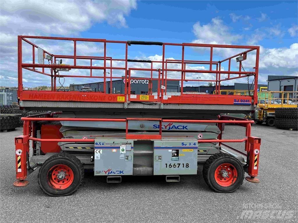 SkyJack SJ 9241 Scheren-Arbeitsbühnen