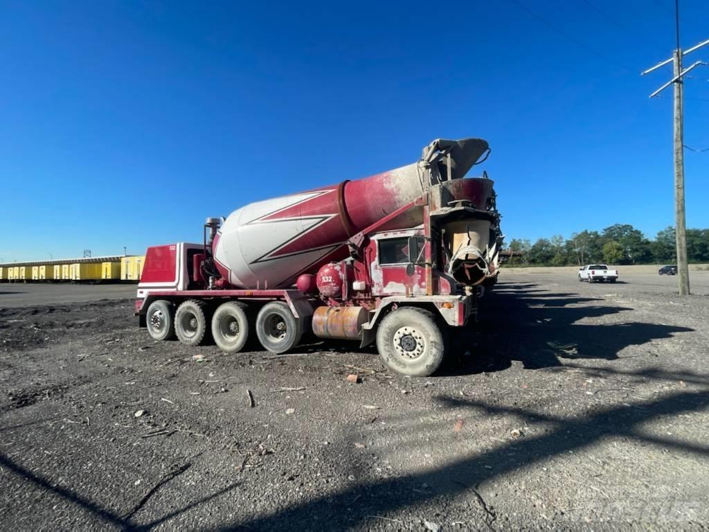 Advance Mixer Andere Fahrzeuge