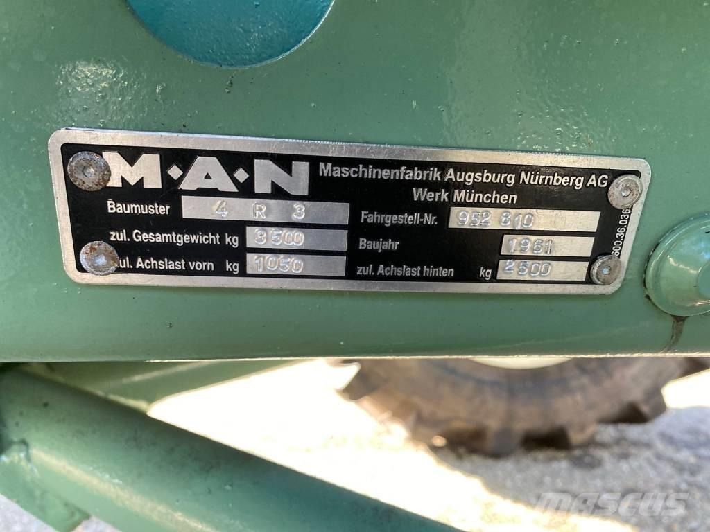 MAN 4/R3 Traktoren