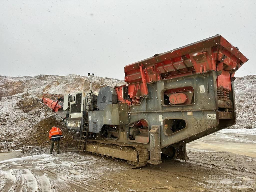 Sandvik QJ 341 Mobile Brecher