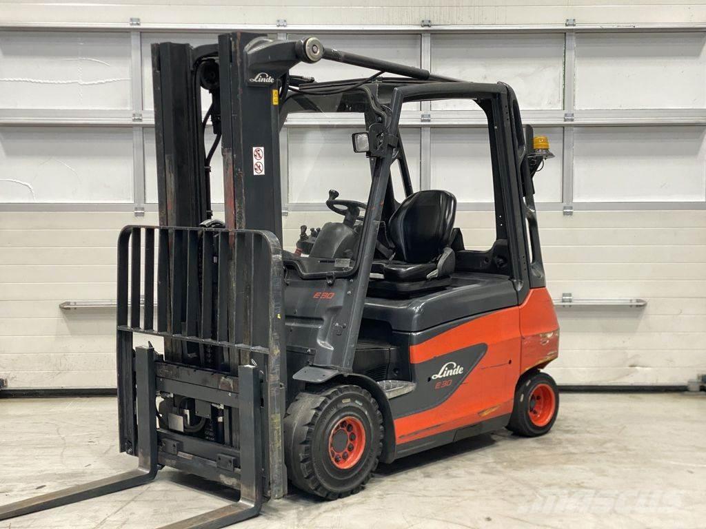 Linde E30-01 Elektrostapler