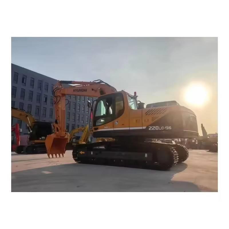Hyundai HX 220 LC-9S Raupenbagger