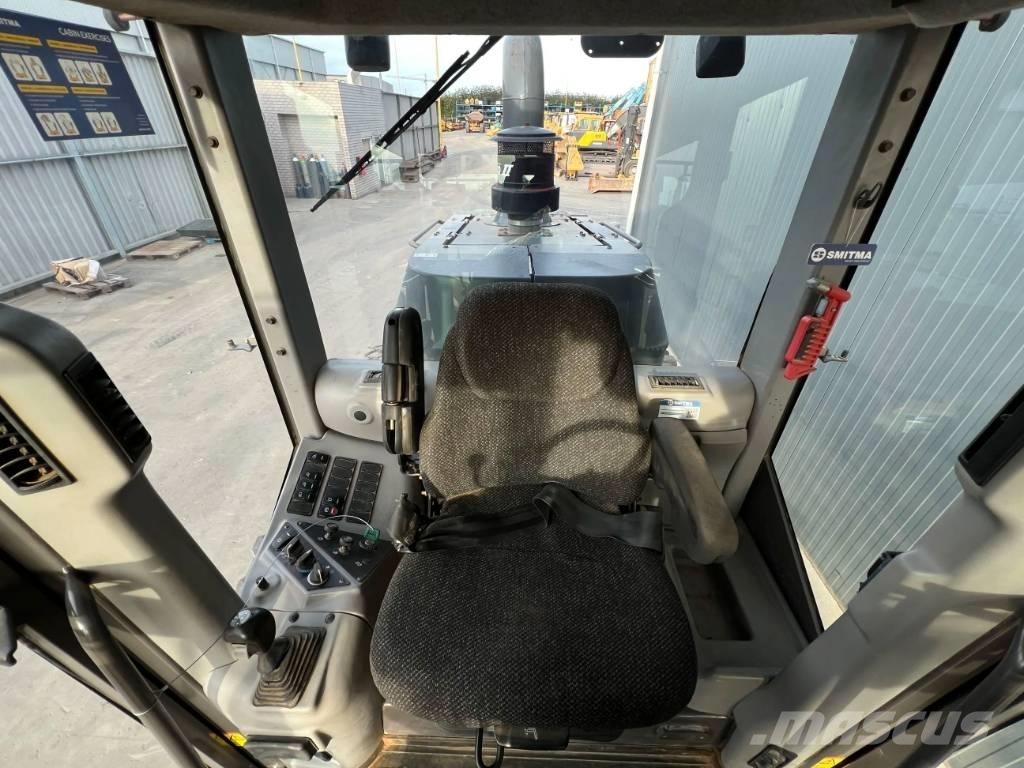 Volvo G930B Grader
