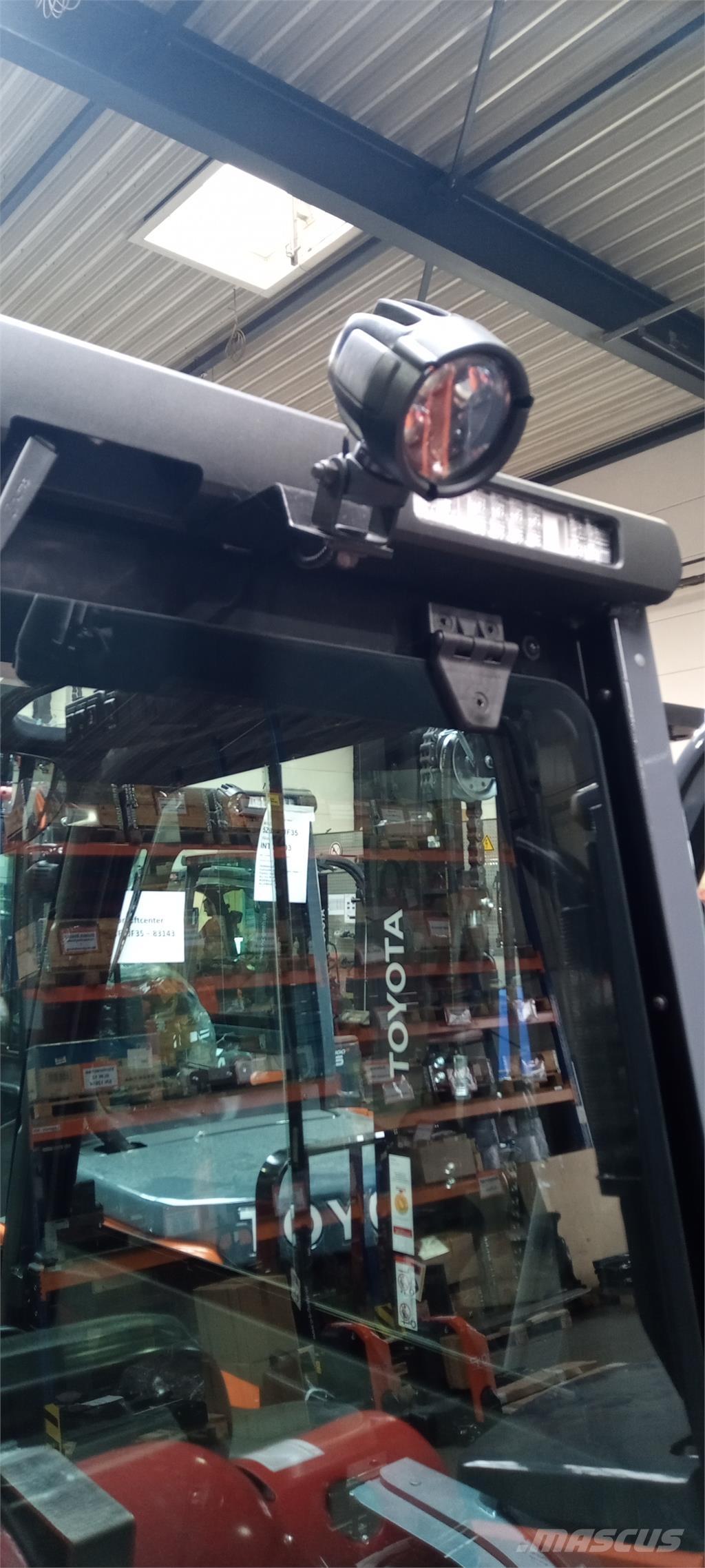 Toyota 02-8FGF25 Gasstapler