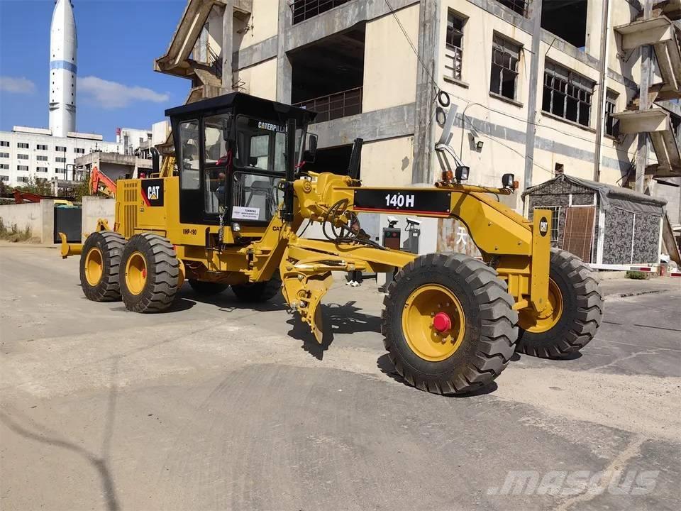CAT 140H Grader