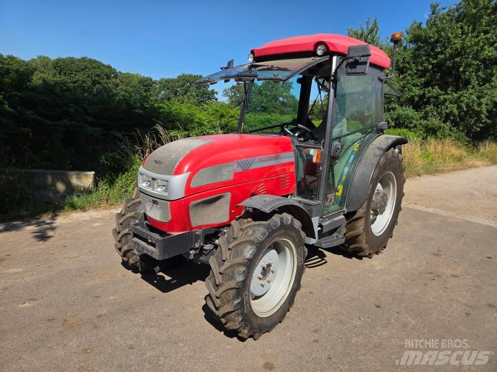 McCormick F 90 Traktoren