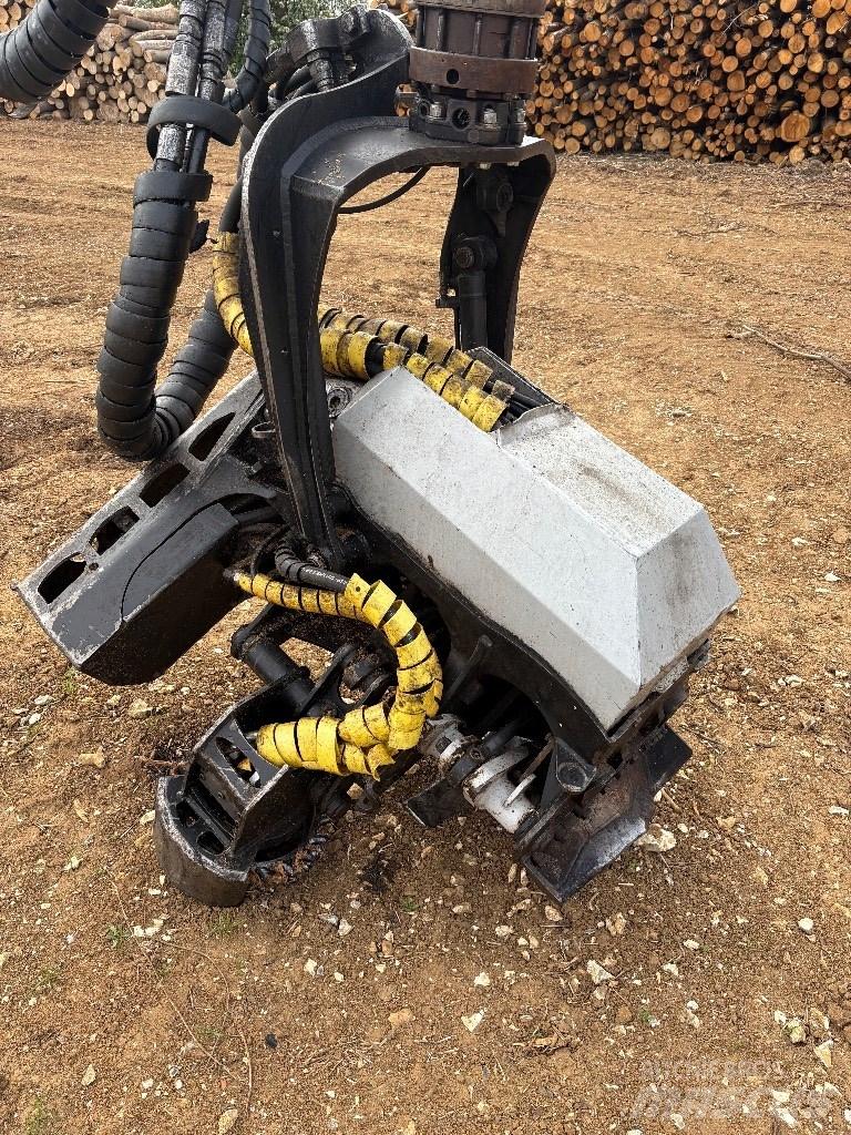 Logset 8 H Harvester