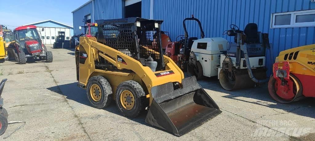 CAT 216 Kompaktlader