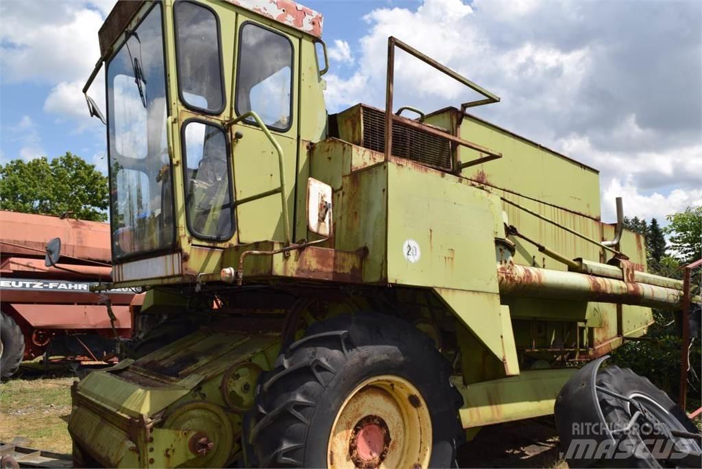 CLAAS Dominator 80 Mähdrescher