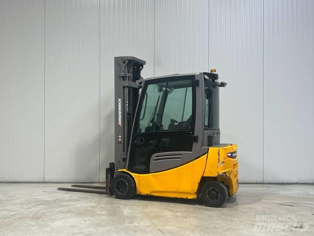 Jungheinrich EFG320 Elektrostapler