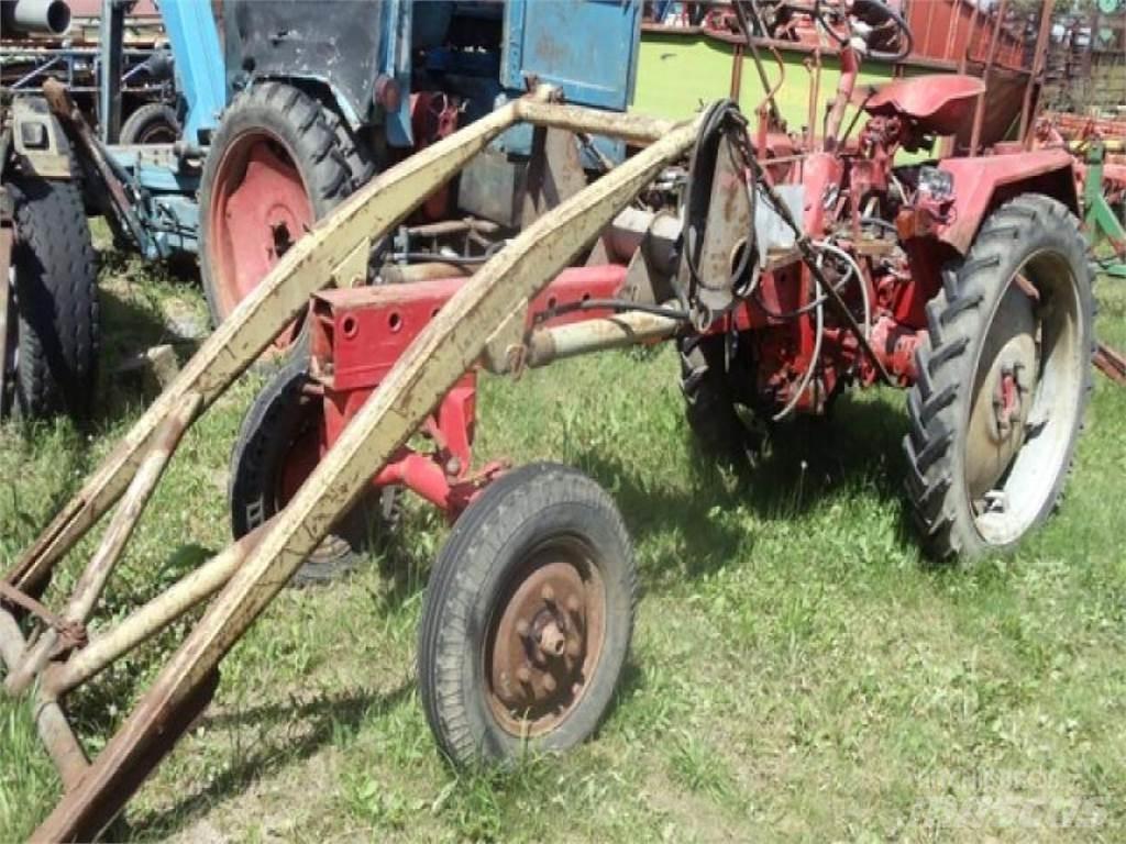 Fortschritt GT 124 Traktoren