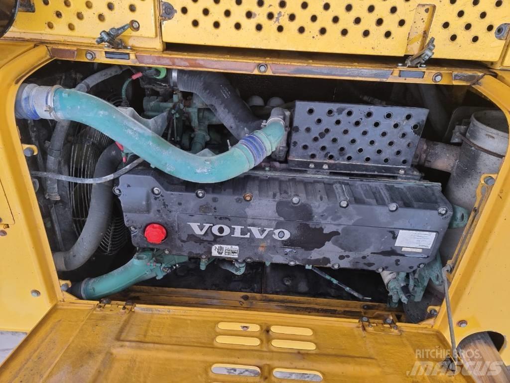 Volvo EC 460 B LC Raupenbagger