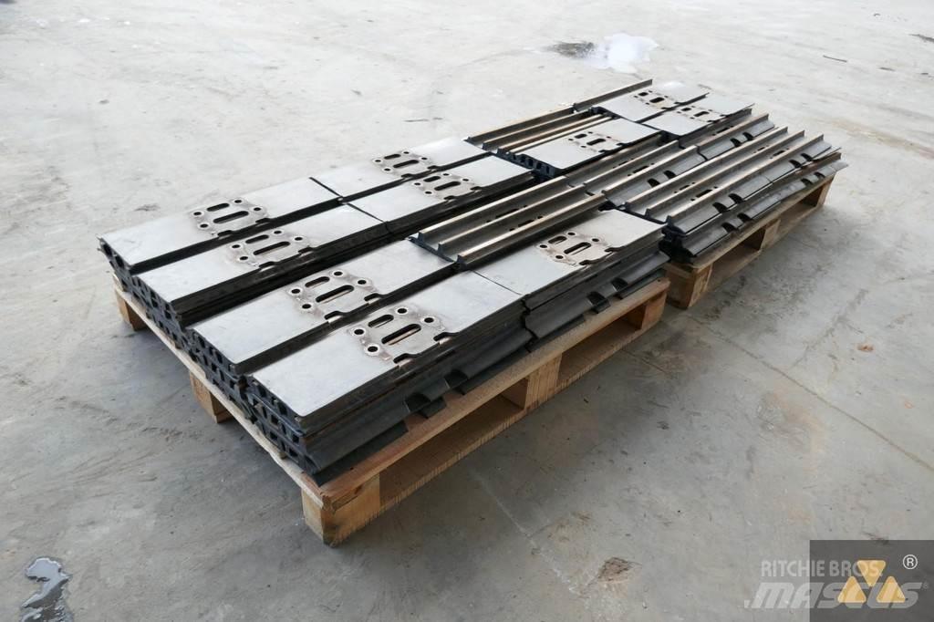 CAT 320 Trackshoes Chassis