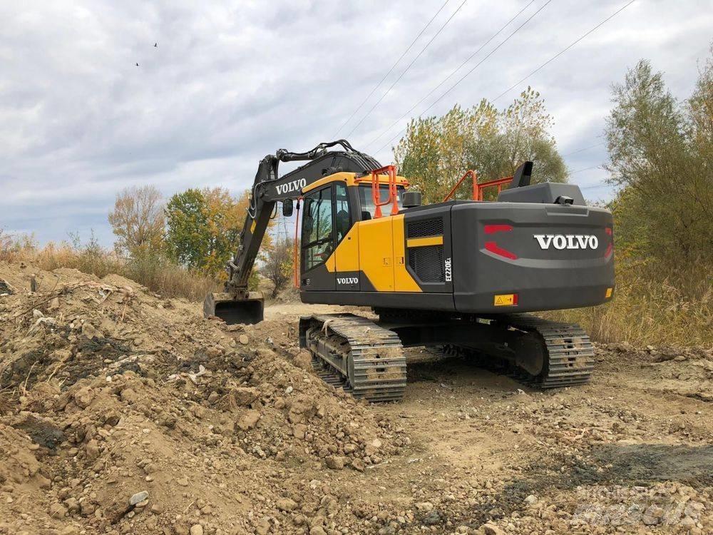 Volvo EC220 EL Raupenbagger