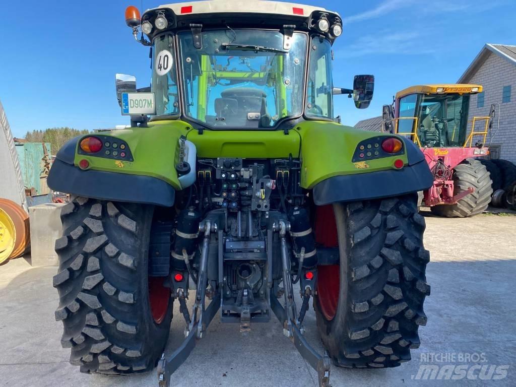 CLAAS Arion 440 Traktoren