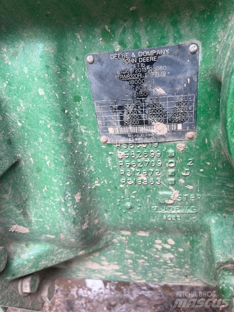 John Deere 8320R Traktoren