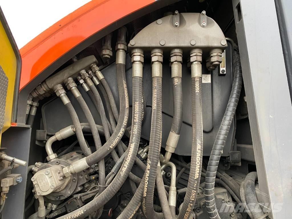 Bomag BMF 2500 S Strassenfertiger