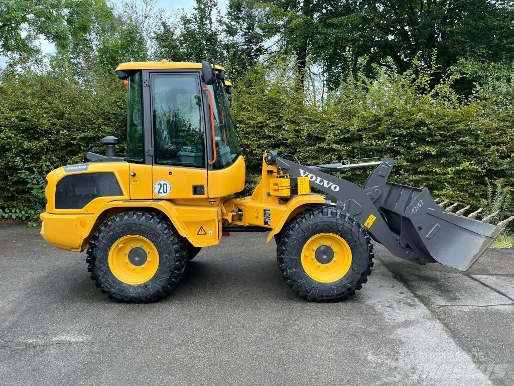 Volvo L 30 H Radlader