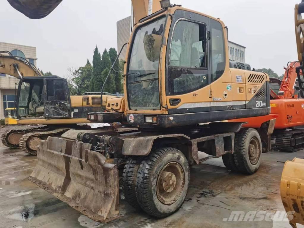 Hyundai R210W-9 Mobilbagger