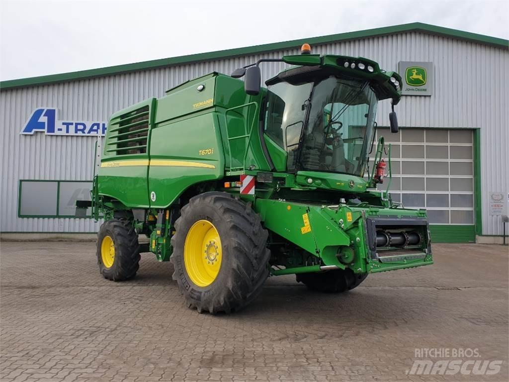 John Deere T670 Mähdrescher