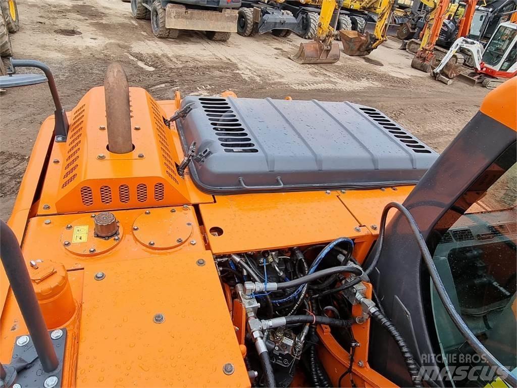 Doosan DX 140 LC-3 Raupenbagger
