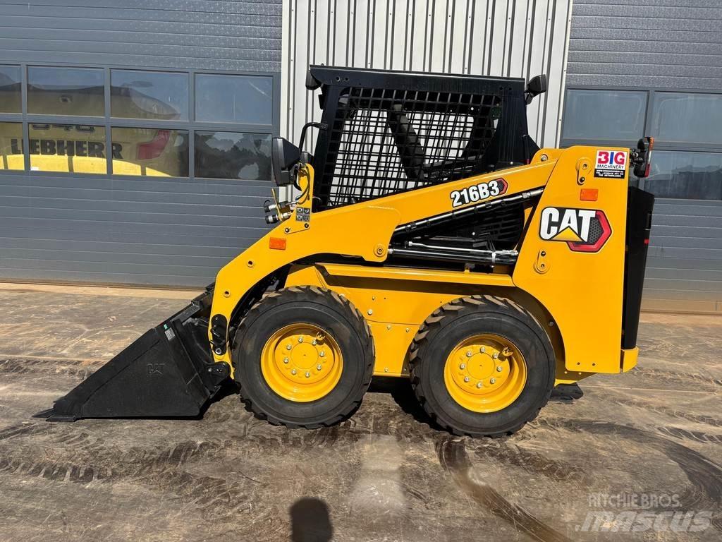 CAT 216B3 Radlader