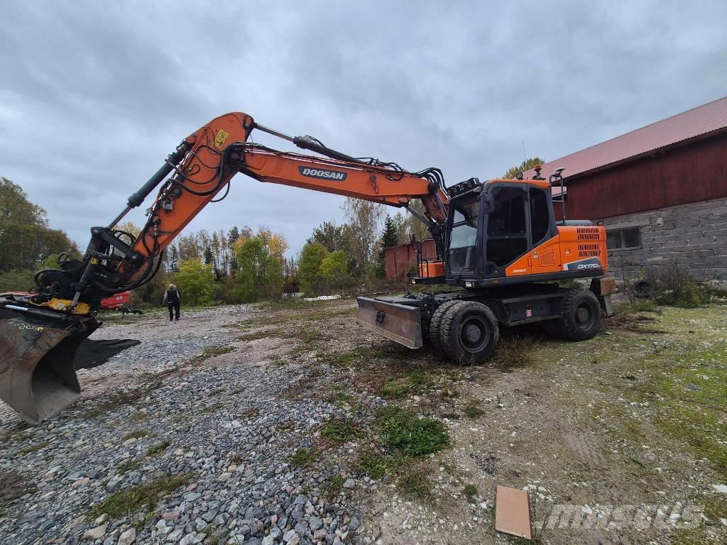 Doosan DX 170 W Mobilbagger